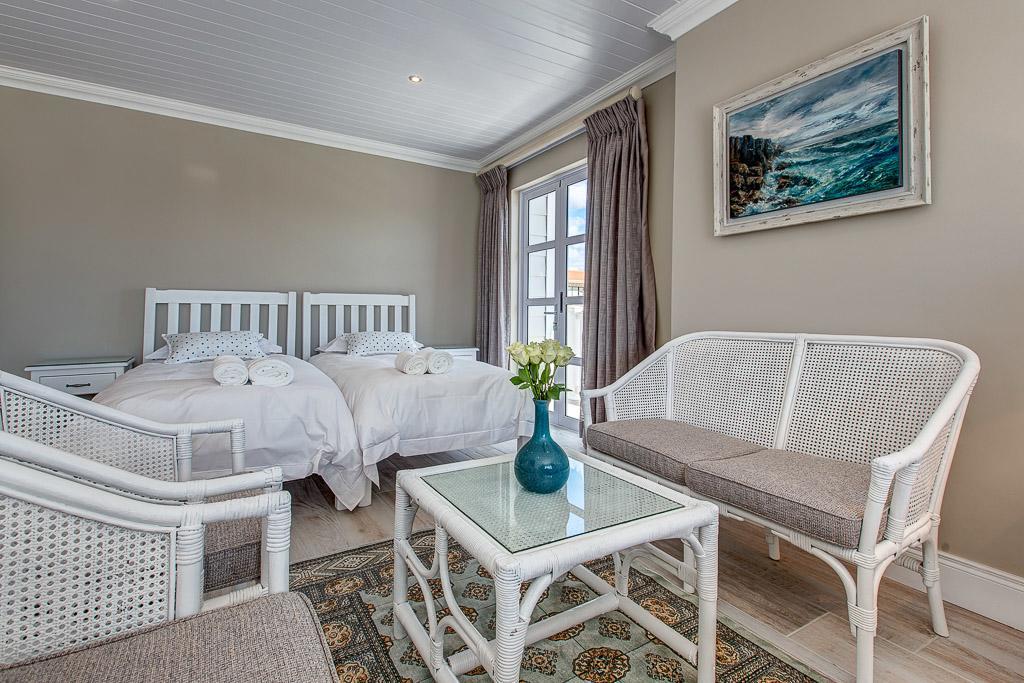 Marine Manor Hotel Мозел Бей Екстериор снимка